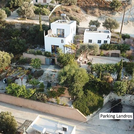 Vila Landros Kamilárion Exteriér fotografie