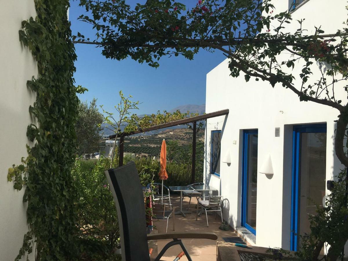 Vila Landros Kamilárion Exteriér fotografie