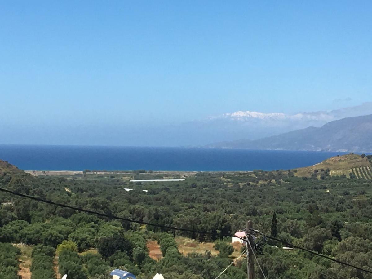 Vila Landros Kamilárion Exteriér fotografie